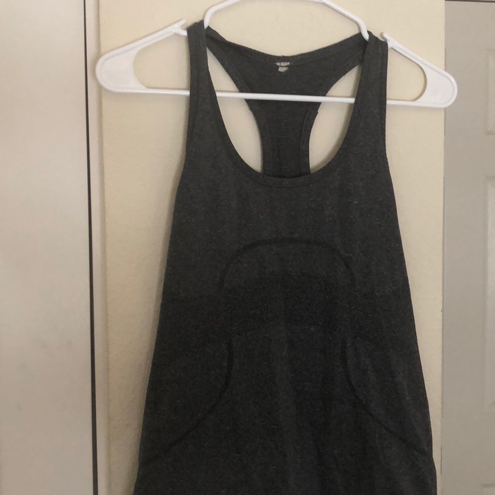 lululemon tank: size 4